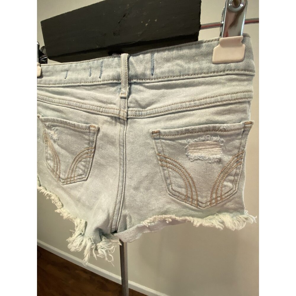 Hollister Women's Jr Size 1 Blue Shorts 28X2” Distressed Stretch Jean - Picture 10 of 10